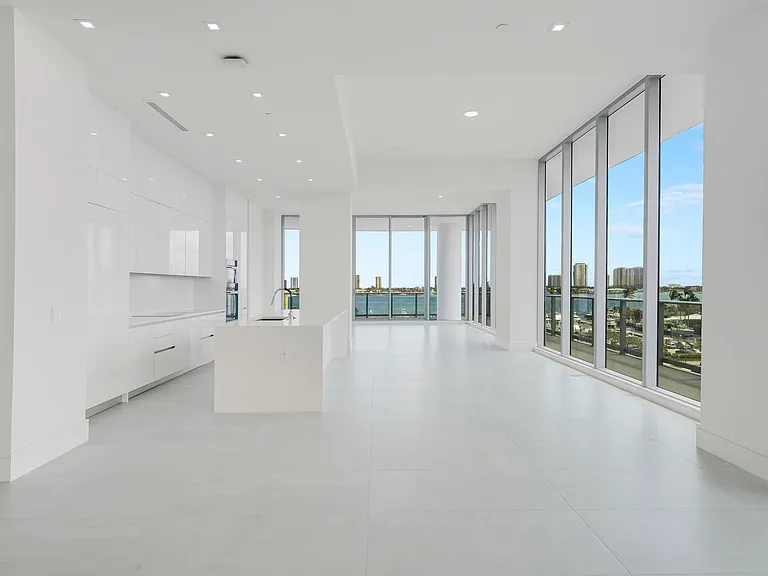 220 Lake Shore Dr #612 — Photo 48