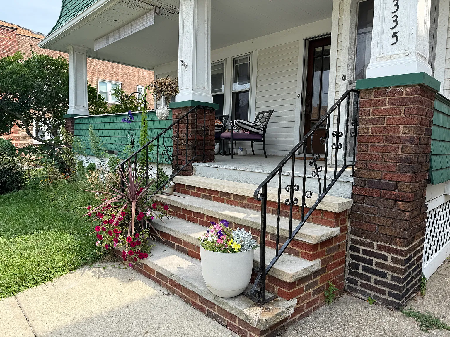 Studio, 650 sqft, $1,100 — Photo 2