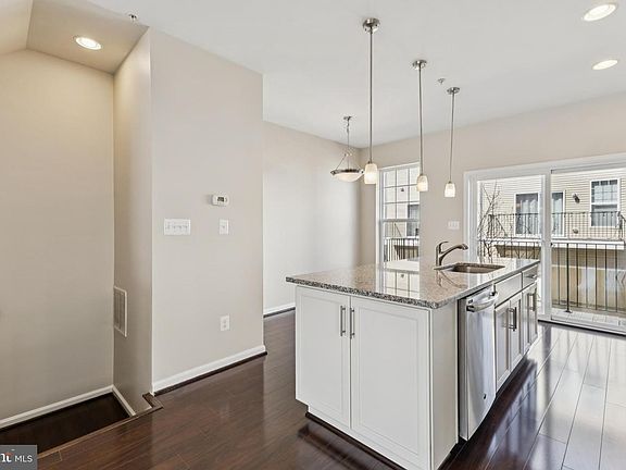 5th image of 13223 Orsay St #1306