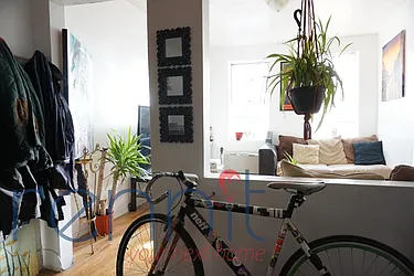 Rented by Rennit Inc.