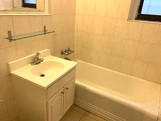 Rented by Tapiro Realty