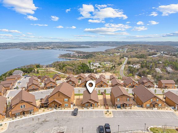 2nd image of 294 Settlers Cove