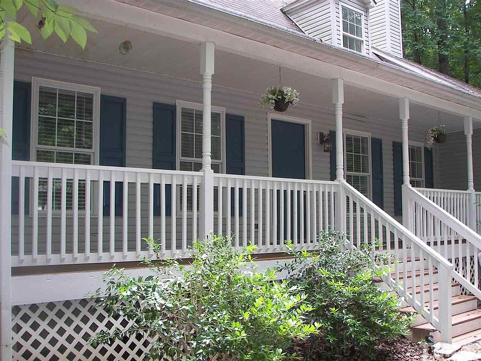 2nd image of 505 Calvert Ct