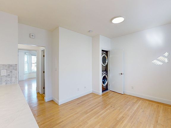 3rd image of 1637 Sacramento St APT 14