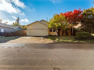 2446 Devon Ave, Eugene, OR 97408