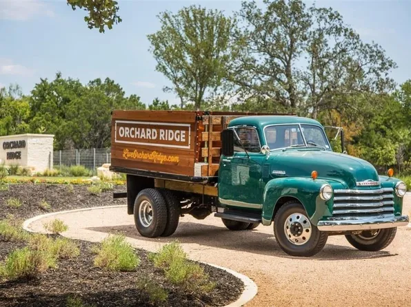 156 Wagon Spoke Way, Liberty Hill, TX 78642