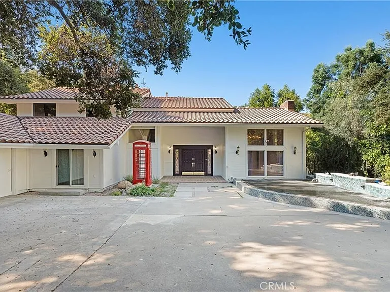 119 W Bell Canyon Rd — Photo 3