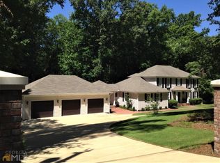 102 Willowcrest Way, Lagrange, GA 30240