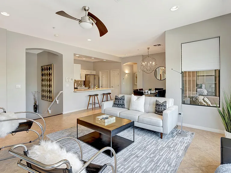 16600 N Thompson Peak Pkwy #2050 — Photo 2