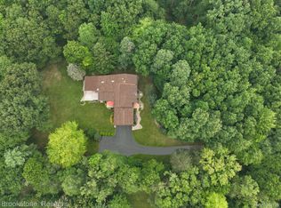 10159 Gibbs Rd, Clarkston, MI 48348