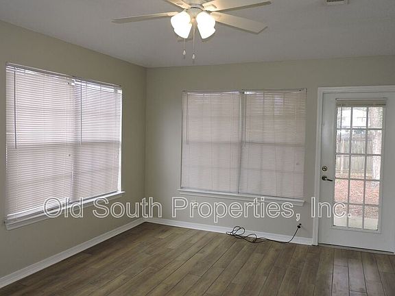 4th image of 2322 Shoal Creek Dr
