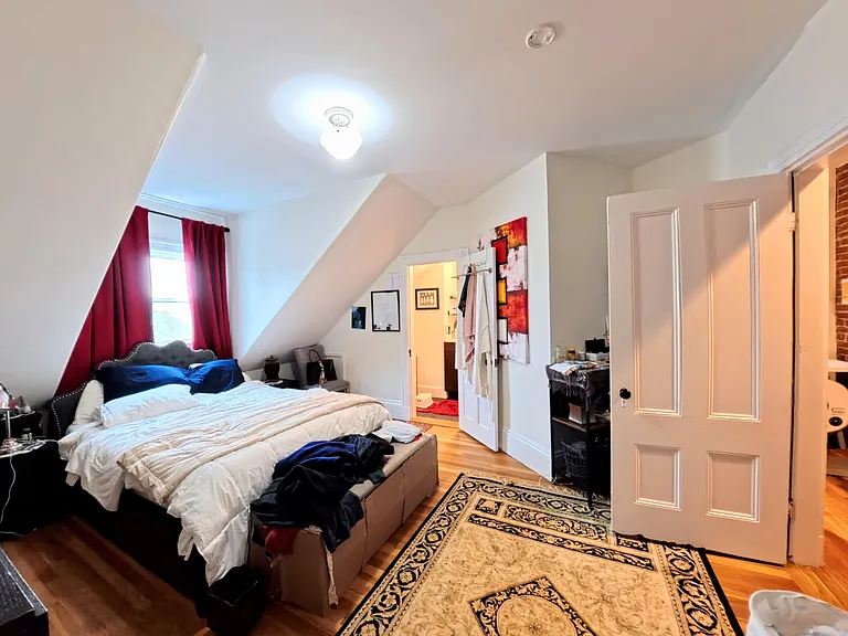 185 Davis Ave #8 — Photo 10