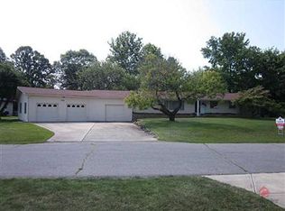 431 Tailholt Ln, Shelbyville, IN 46176