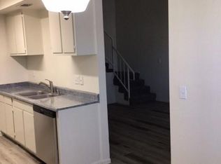 6916 Cornflower Dr, Las Vegas, NV 89128