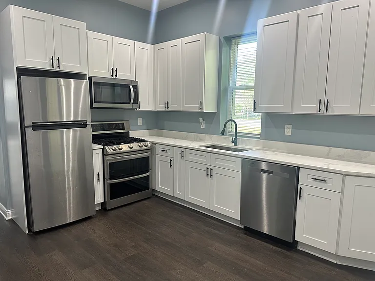 5313 S May St — Photo 13