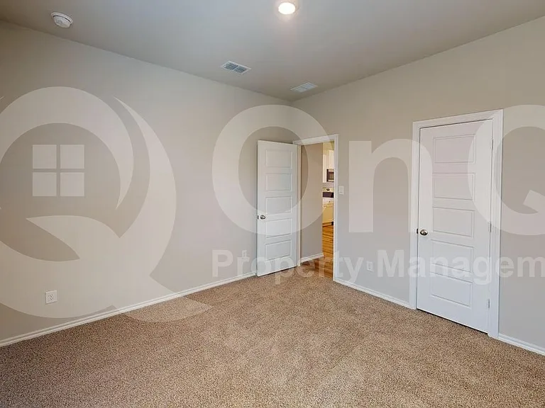 9741 McClane Farm Dr — Photo 11