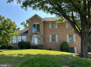 10744 Appletree Ln, Williamsport, MD 21795