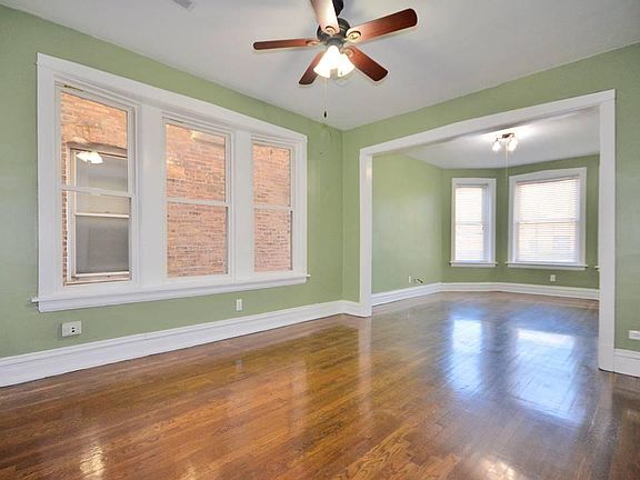3rd image of 2719 W Belmont Ave #2