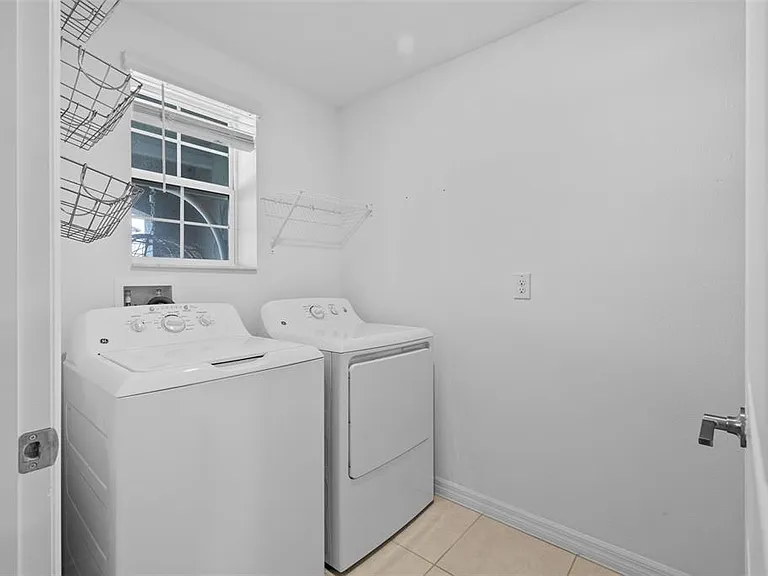 5554 Blue Azure Dr — Photo 11