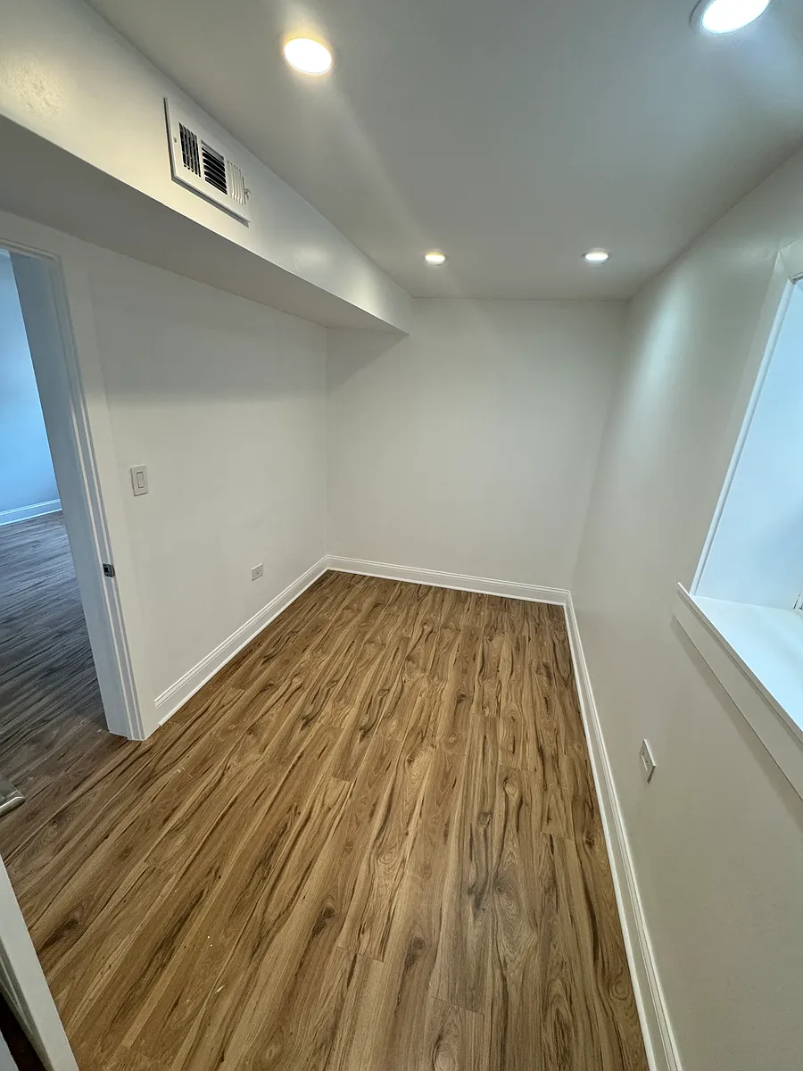 Building Photo - 2235 S Bell Ave #1
