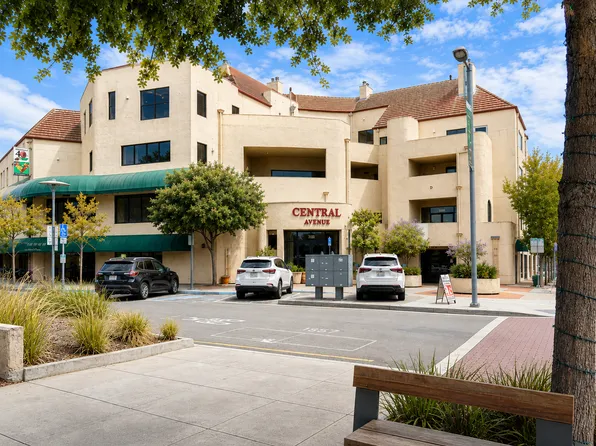 117 California Ave #D303, Palo Alto, CA 94306