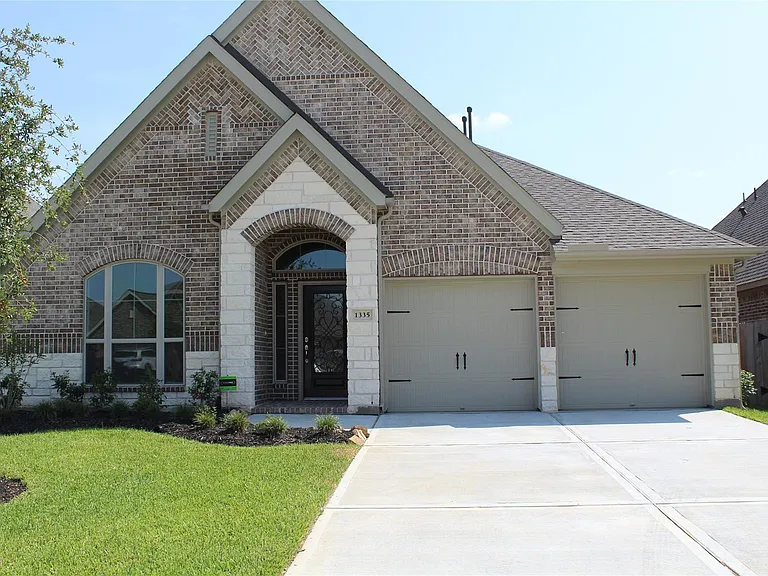 1335 Paradise Creek Ln — Photo 2