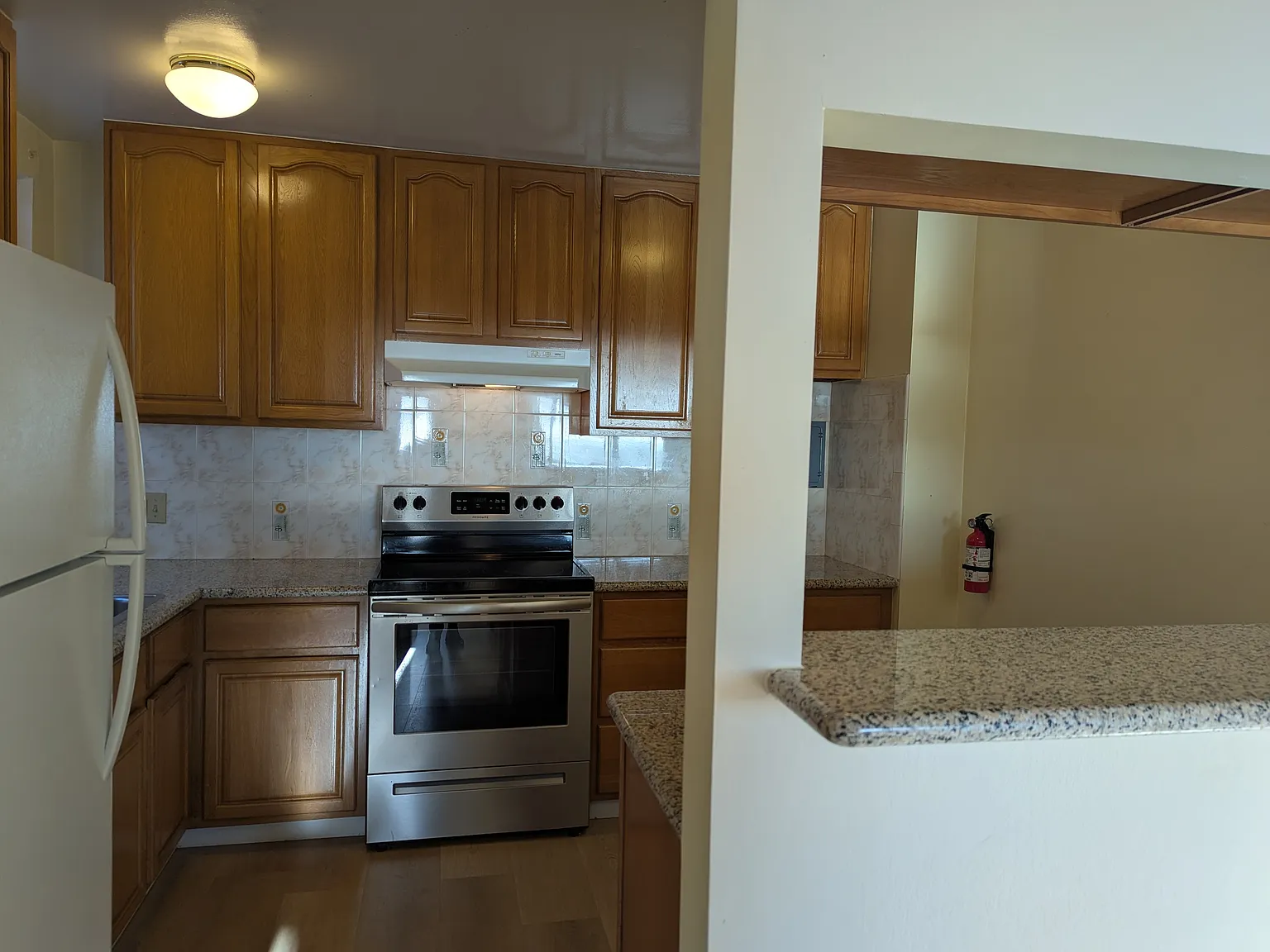 1 bed, 650 sqft, $4,300 — Photo 3
