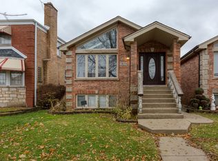 3133 N Newcastle Ave, Chicago, IL