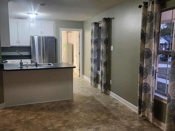5th image of 12140 Heritage Ln