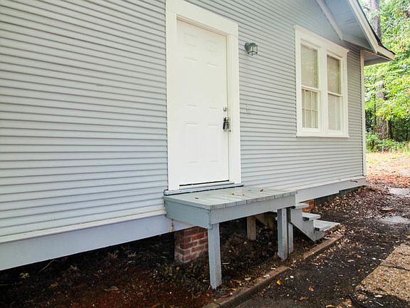 2nd image of 1054 Wilkinson St #1/2