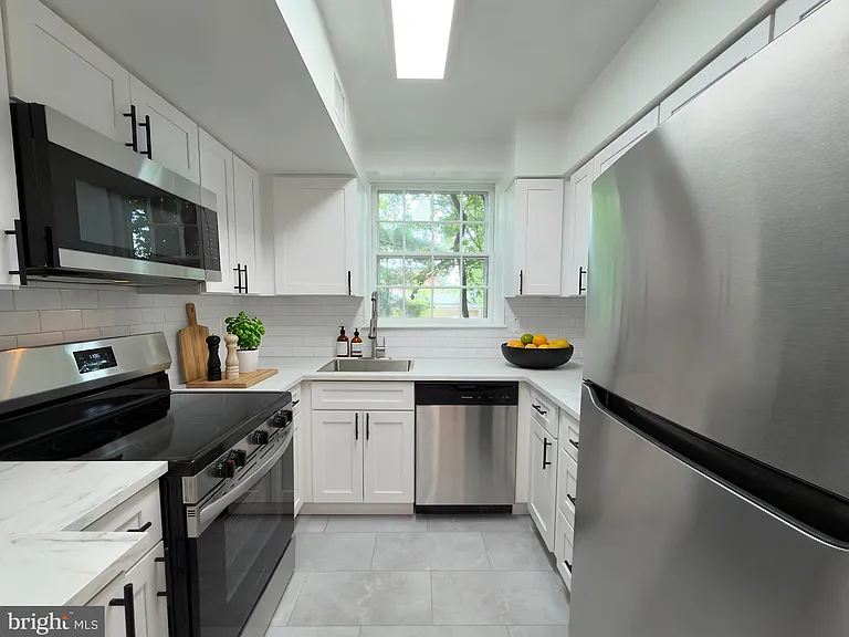 3801 Newark St NW #A427 — Photo 2
