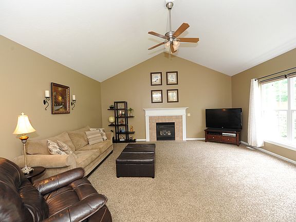 5th image of 3012 W Creek Dr