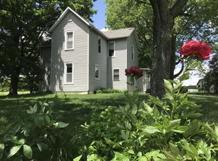 42 County Road 2000 N, Mahomet, IL 61853