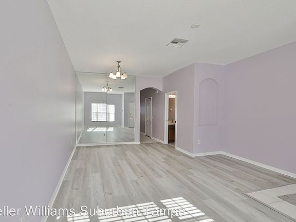 3rd image of 12613 Kings Crossing Dr