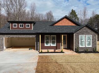 546 Dillon St, Chesnee, SC 29323