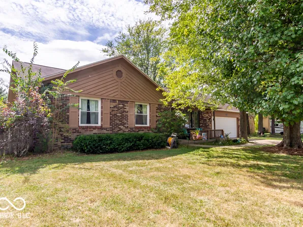 297 W Harriman Ave, Bargersville, IN 46106