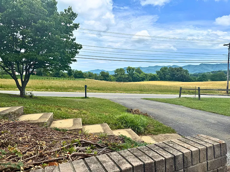 517 Old Embreeville Rd — Photo 14