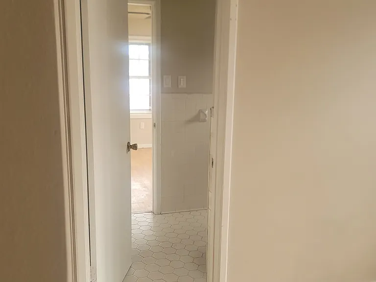 3208 Leeds St — Photo 15