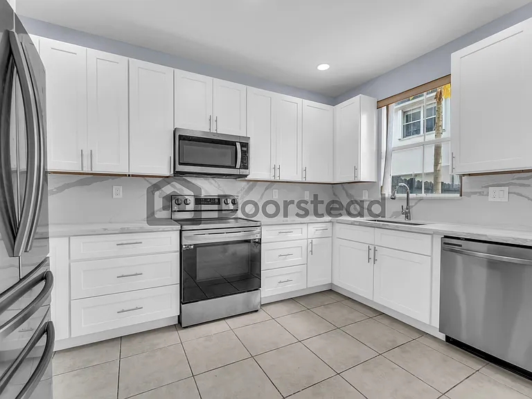 5610 NW 107th Ave #1314 — Photo 11