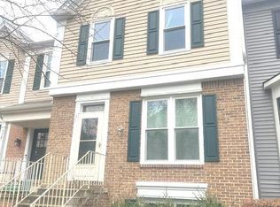 308 Falkirk Ct, Fredericksburg, VA 22406