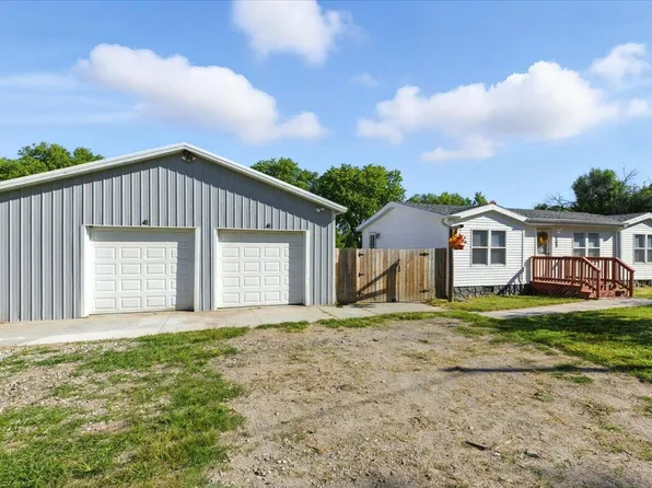 409 N Railway St, Hastings, IA 51540