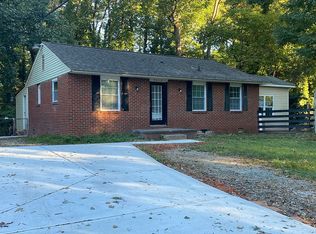 5012 Grapevine Dr, Charlotte, NC 28217