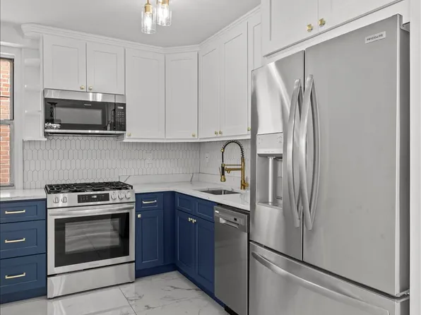 1655 Flatbush Avenue image 3 of 23