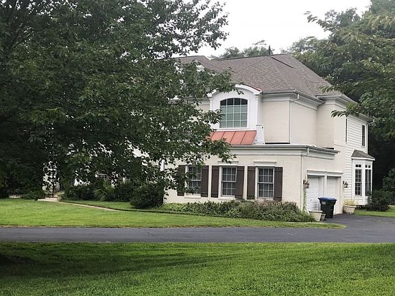 2nd image of 1070 Cedar Chase Ct