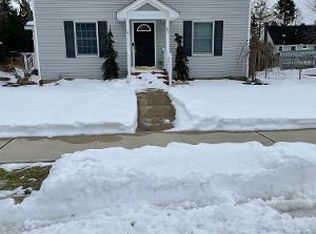 27 Schiverea Ave, Freehold, NJ