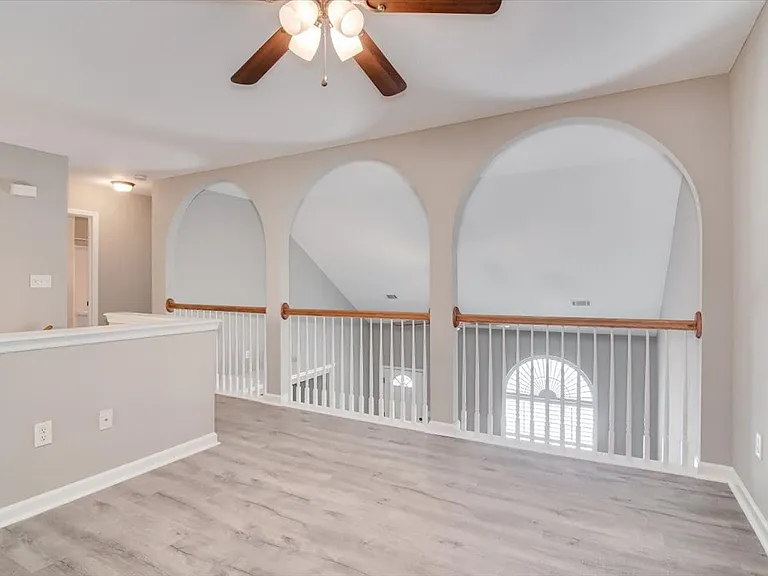 124 Palmer Ct — Photo 19