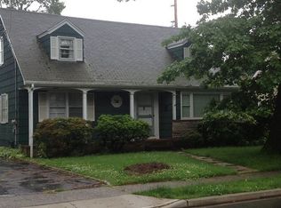 125 Foster Ave, Valley Stream, NY 11580