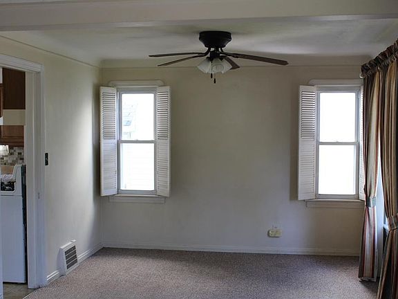 3rd image of 11801 Brighton Ave