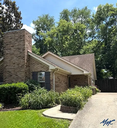 302 Hillside Ct Photo 1