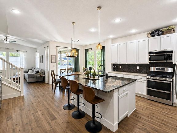 4th image of 1421 Rustic Dr